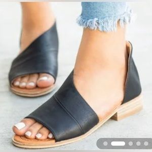 Sole Society Colvan Flats Black Leather  8.5 (39) 8 1/2